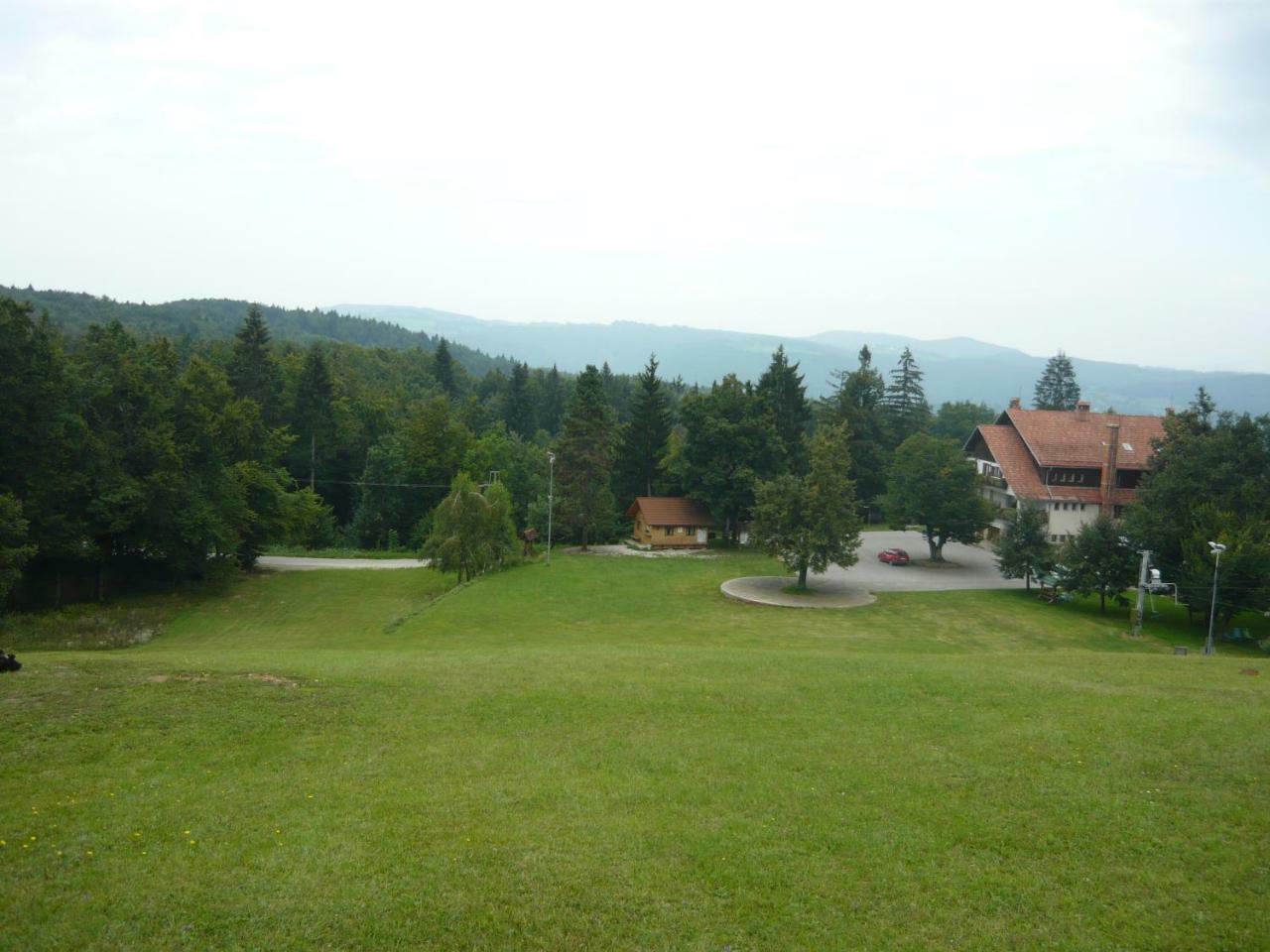 Polzevo 호텔 Visnja Gora 외부 사진